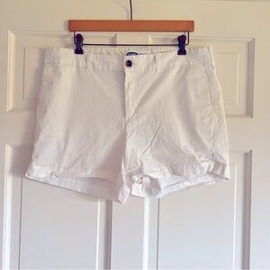 White Old Navy shorts size 16.